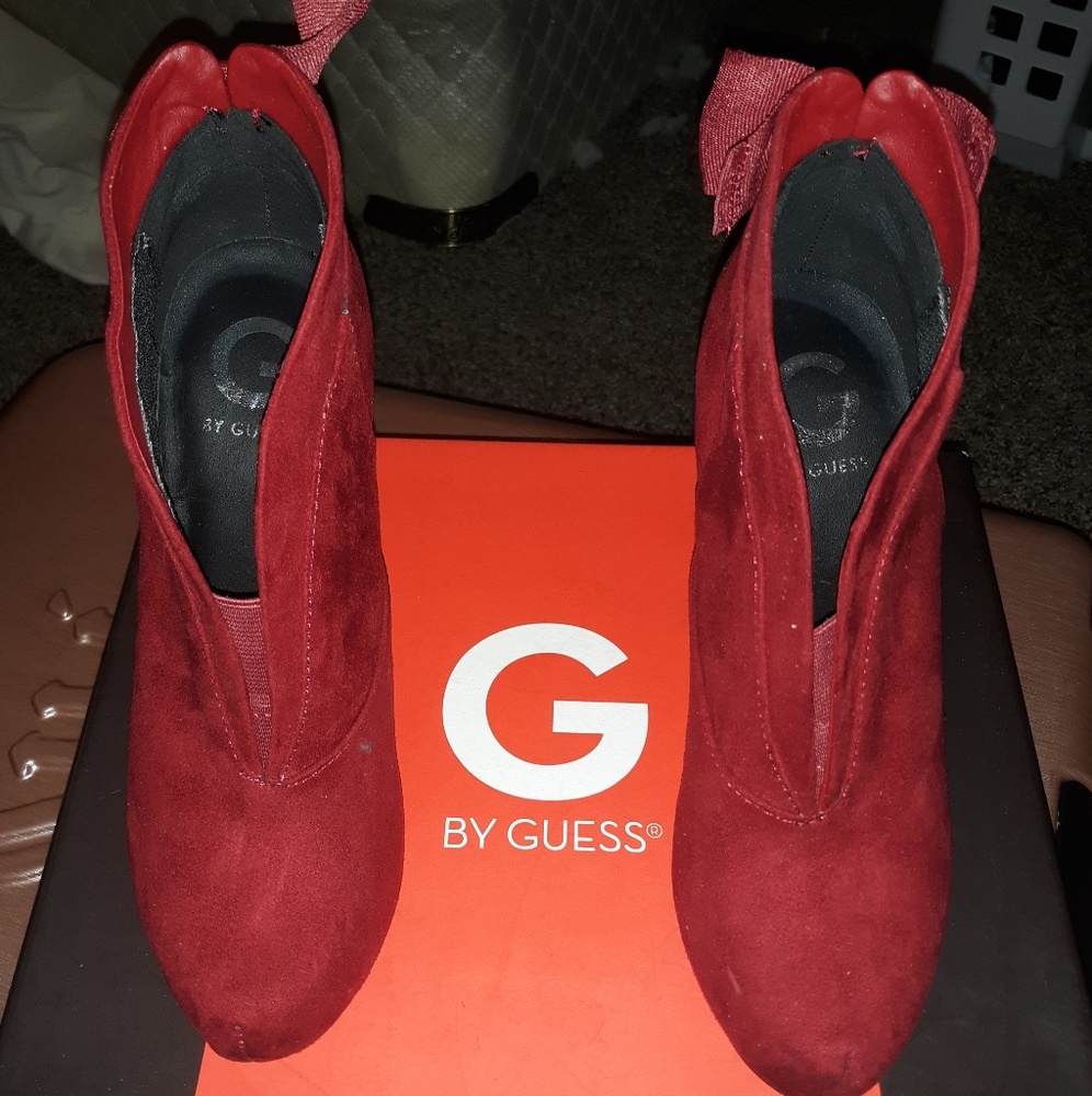 New with box Guess red bootie heels